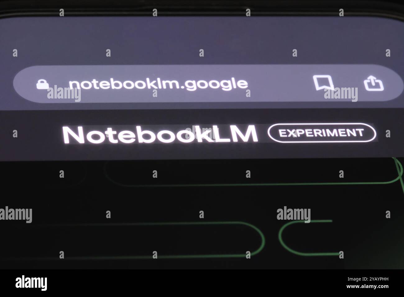 Shanghai, Cina - 12 ottobre 2024: NotebookLM. Assistente di ricerca AI di Google Foto Stock