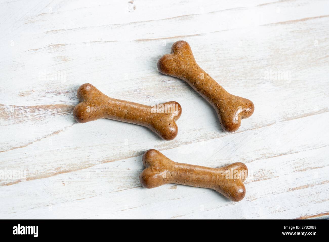 Bones pedigree Biscrok con sugo di carne - biscotto di cane a forma di osso Foto Stock