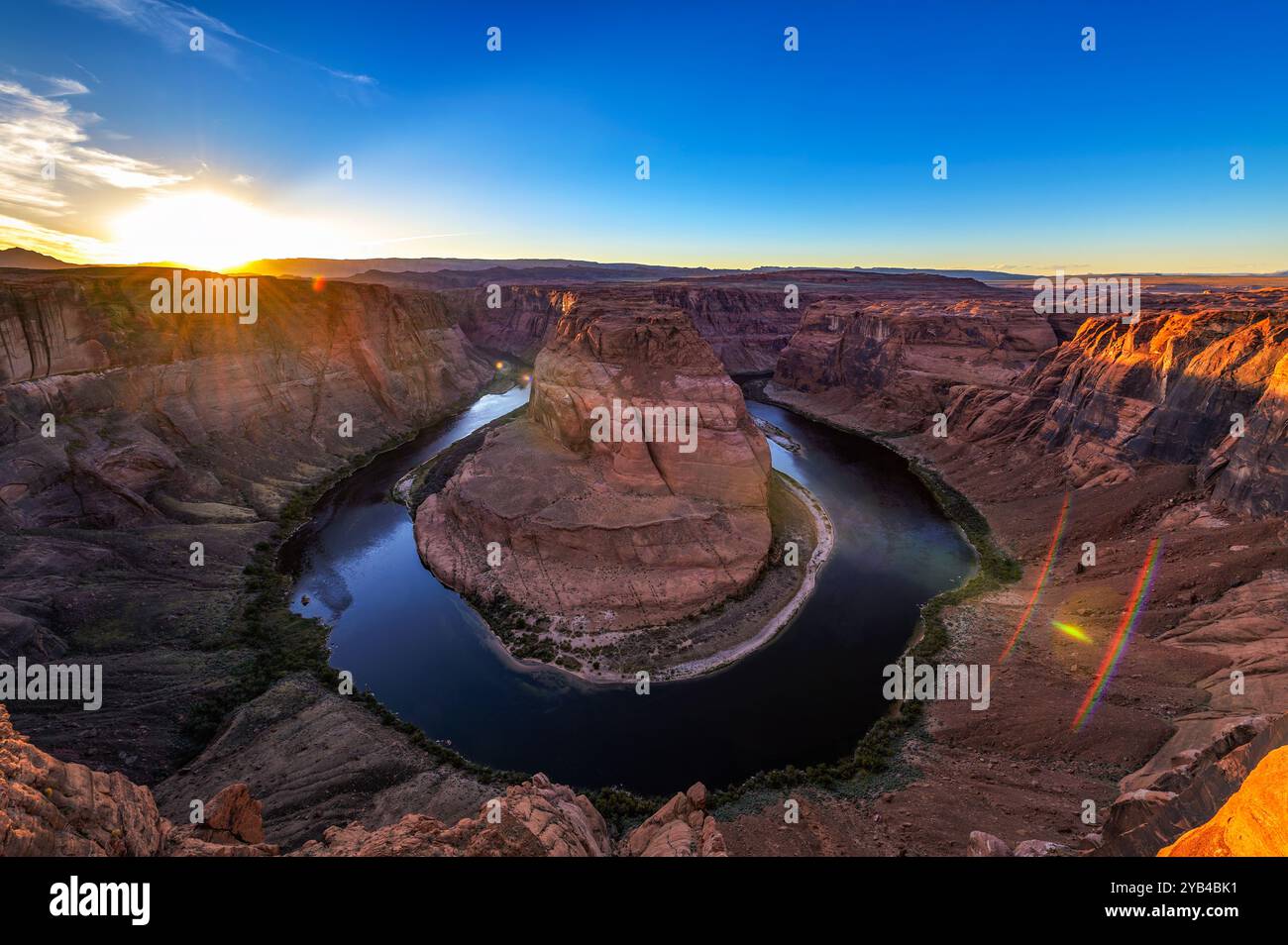 Tramonto su Horseshoe Bend e sul fiume Colorado Foto Stock