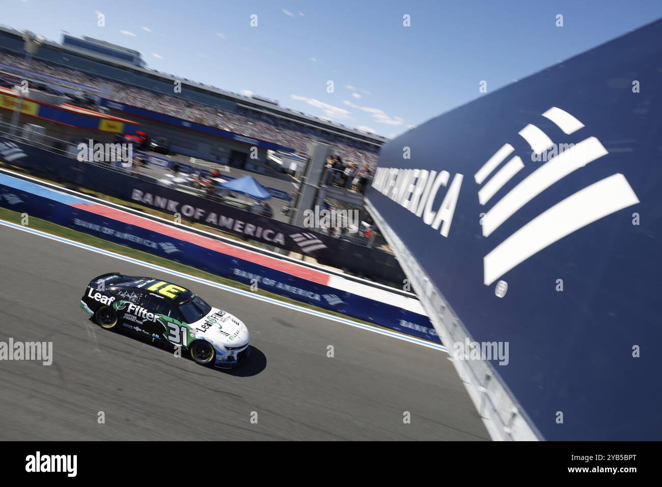 Justin Haley (31), pilota della NASCAR Cup Series, corre per la Bank of Amercia ROVAL 400 al Charlotte Motor Speedway di Concord, NC Foto Stock