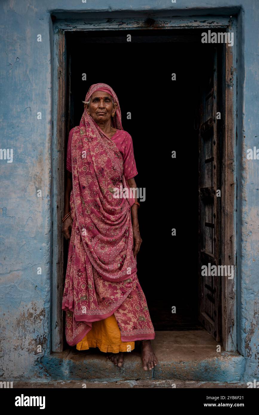 Ritratto di una donna anziana, Gujarat, India Foto Stock