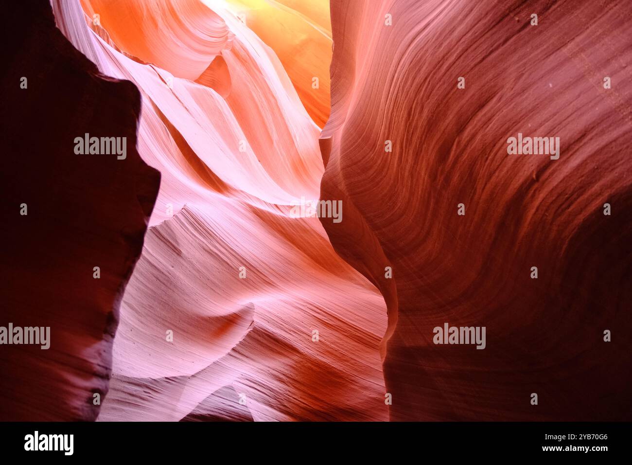 Incredibili curve al Lower Antelope Canyon, Arizona, stati uniti Foto Stock