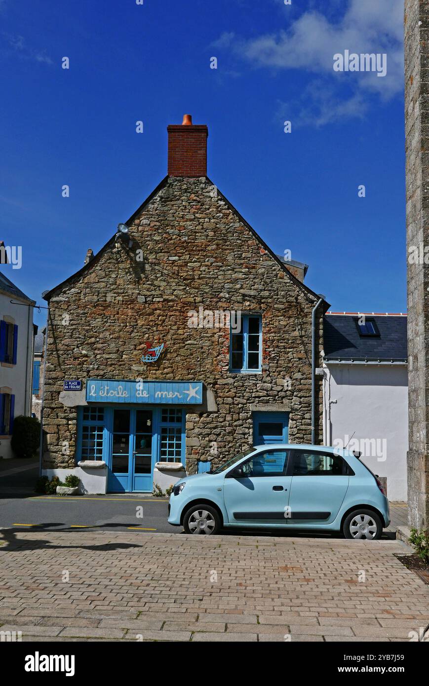 Piriac-sur-Mer, Place de l'Eglise, Loire-Atlantique, Pays de Loire, Francia, Europa Foto Stock