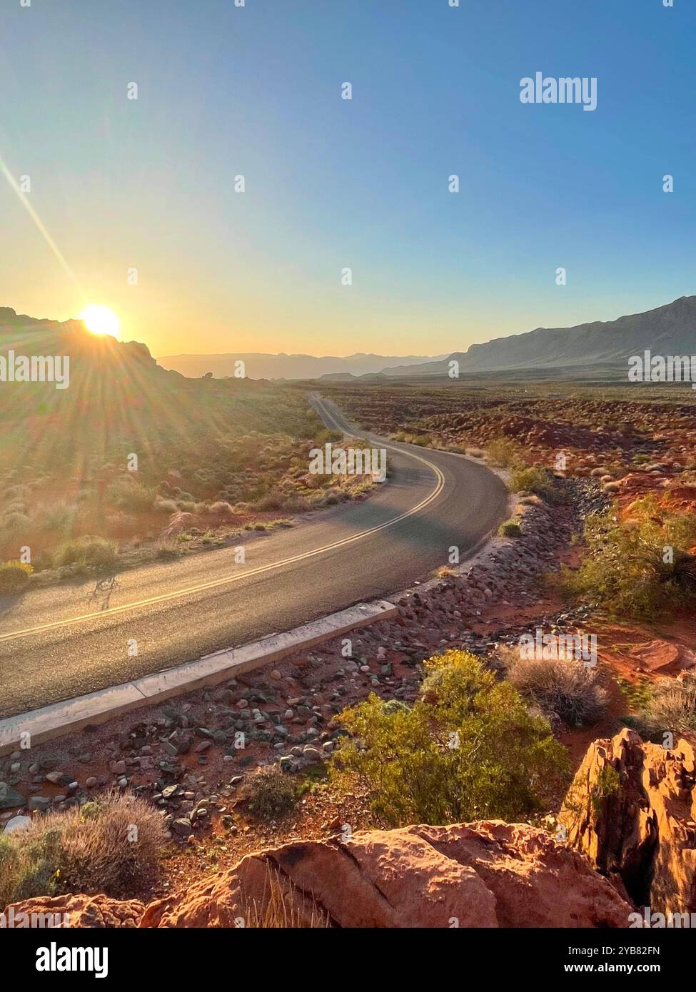 La Valle del Fuoco Road - Immagine stock catturata con smartphone