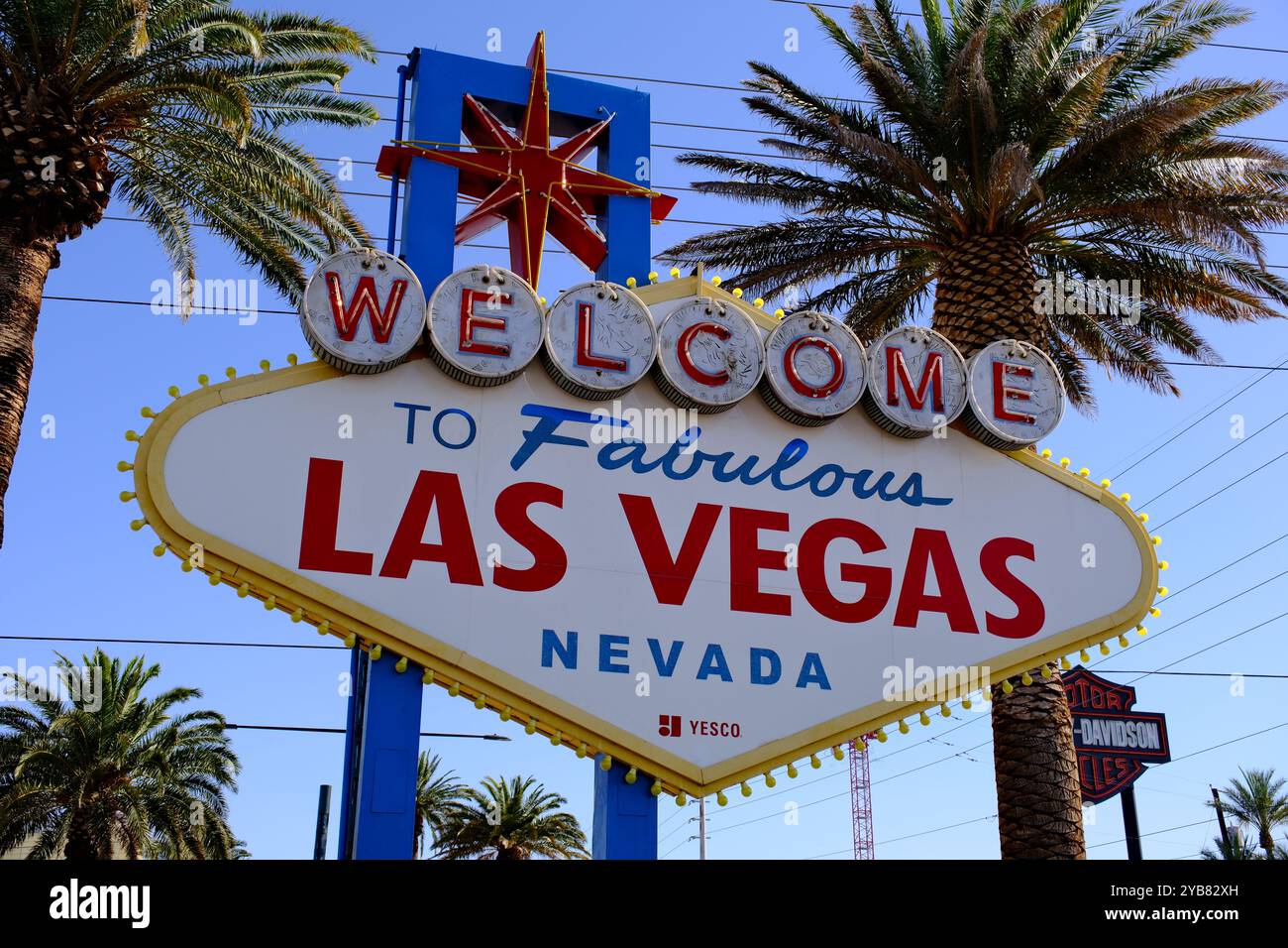 Las Vegas, Nevada, Stati Uniti d'America - 18 giugno 2024: Benvenuto al favoloso cartello di Las Vegas da vicino Foto Stock