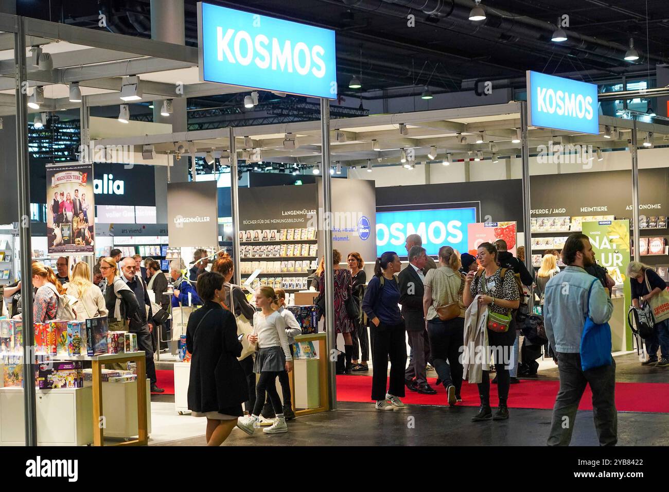 Stand von Kosmos auf der Buchmesse - Francoforte 17.10.2024: Frankfurter Buchmesse Foto Stock