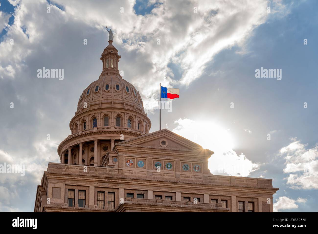 Il palazzo del governo del Texas al tramonto ad Austin, Texas, Stati Uniti Foto Stock