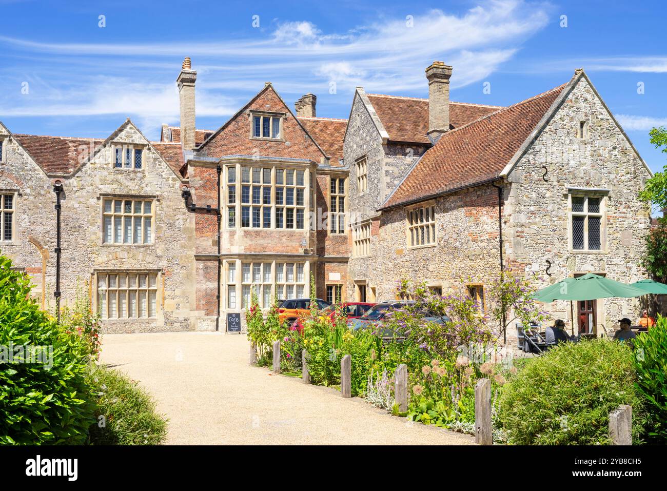 Museo di Salisbury e Garden Cafe sulla West Walk la vicina Cattedrale vicino Salisbury Wiltshire Inghilterra Regno Unito GB Europa Foto Stock