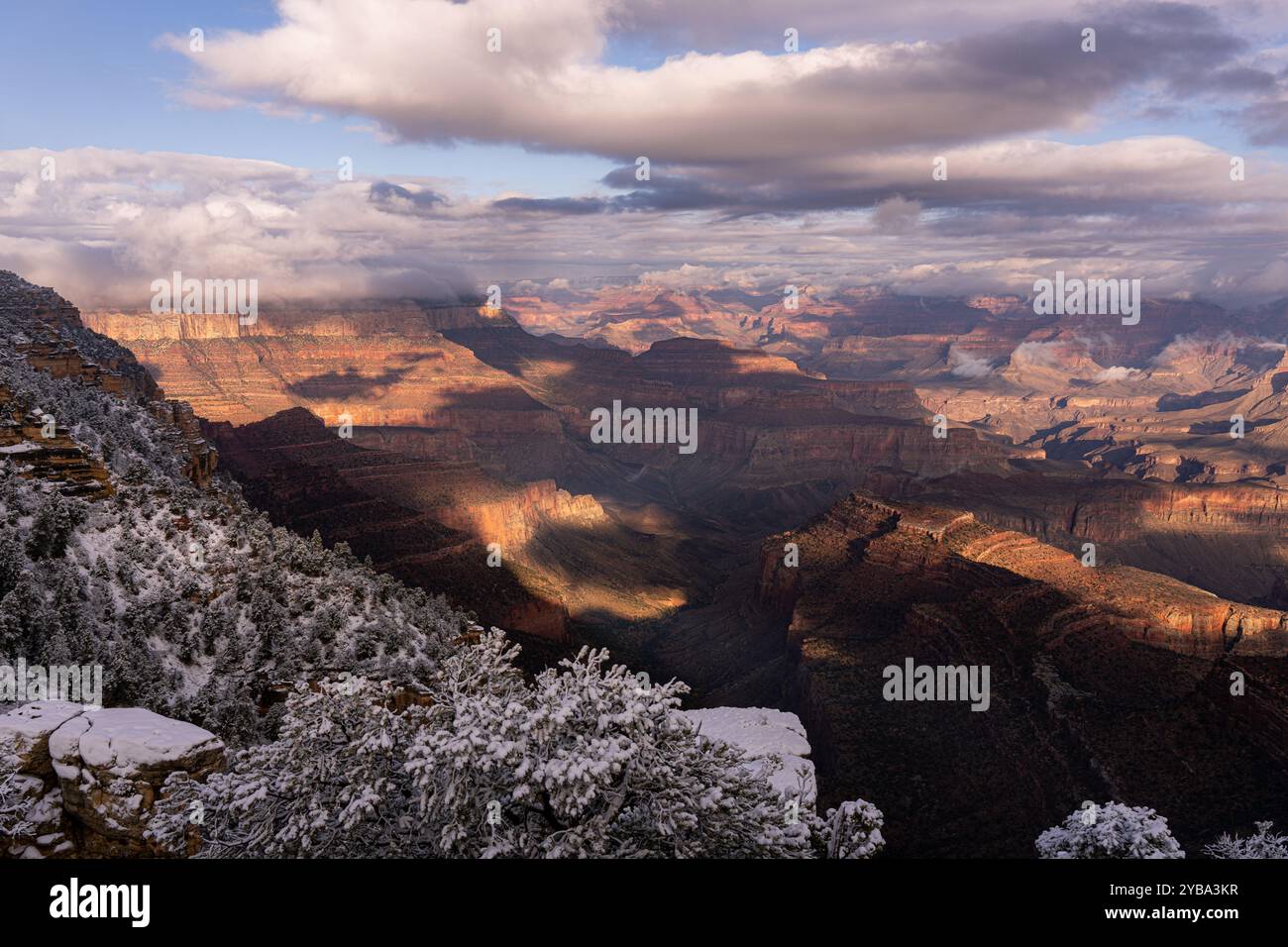 Il Parco Nazionale del Grand Canyon in Arizona è un sito Patrimonio dell'Umanità ed è considerato una delle meraviglie naturali del mondo Foto Stock