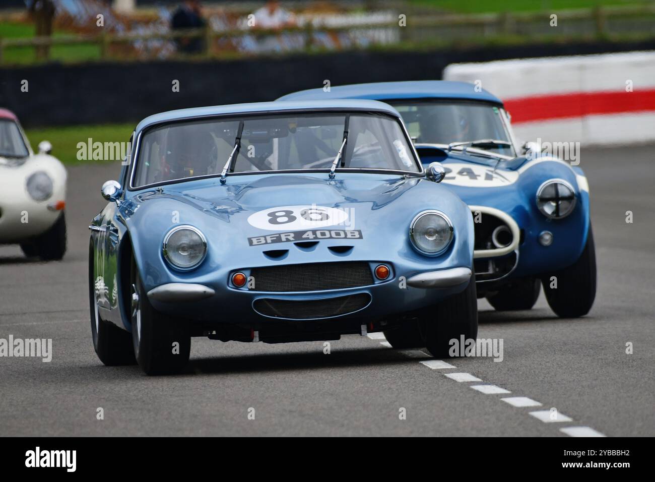 Mike Whitaker, Tom Ingram, TVR Griffith 400, Royal Automobile Club TT Celebration, un'ora di corse con due piloti, un pit stop obbligatorio, con Foto Stock