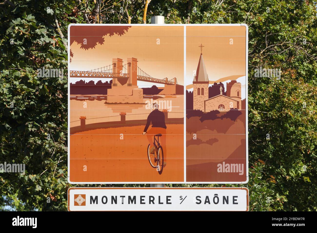 Cartello turistico con la città di Montmerle sur Saône in Francia Foto Stock