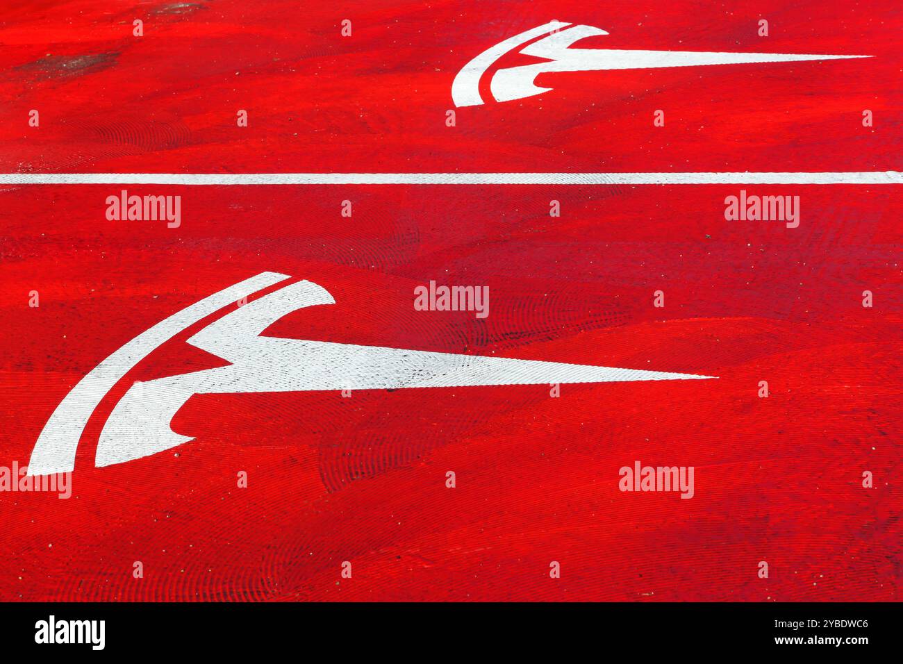 Lione, Francia - 25 gennaio 2016: Stazione di ricarica Tesla e parcheggio a Lione Foto Stock