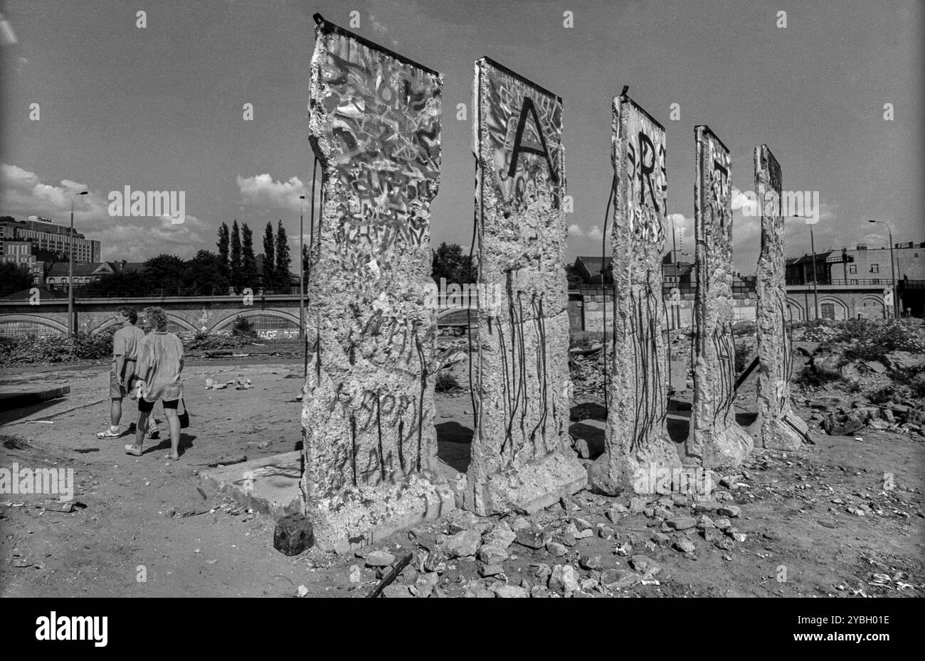 Germania, Berlino, 27.07.1991, resti del muro allo Spreebogen, ARTE, Europa Foto Stock
