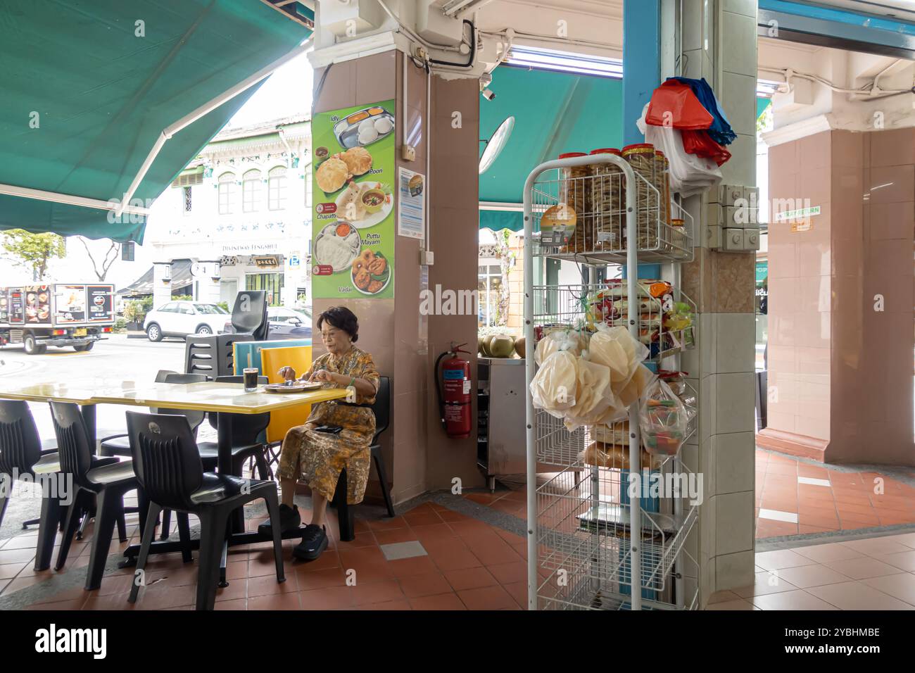 Il ristorante Mr Mamak serve cucina halal indiana musulmana, Singapore Foto Stock