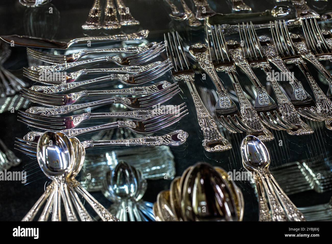 bellissime posate in argento vecchio stile vintage Foto Stock