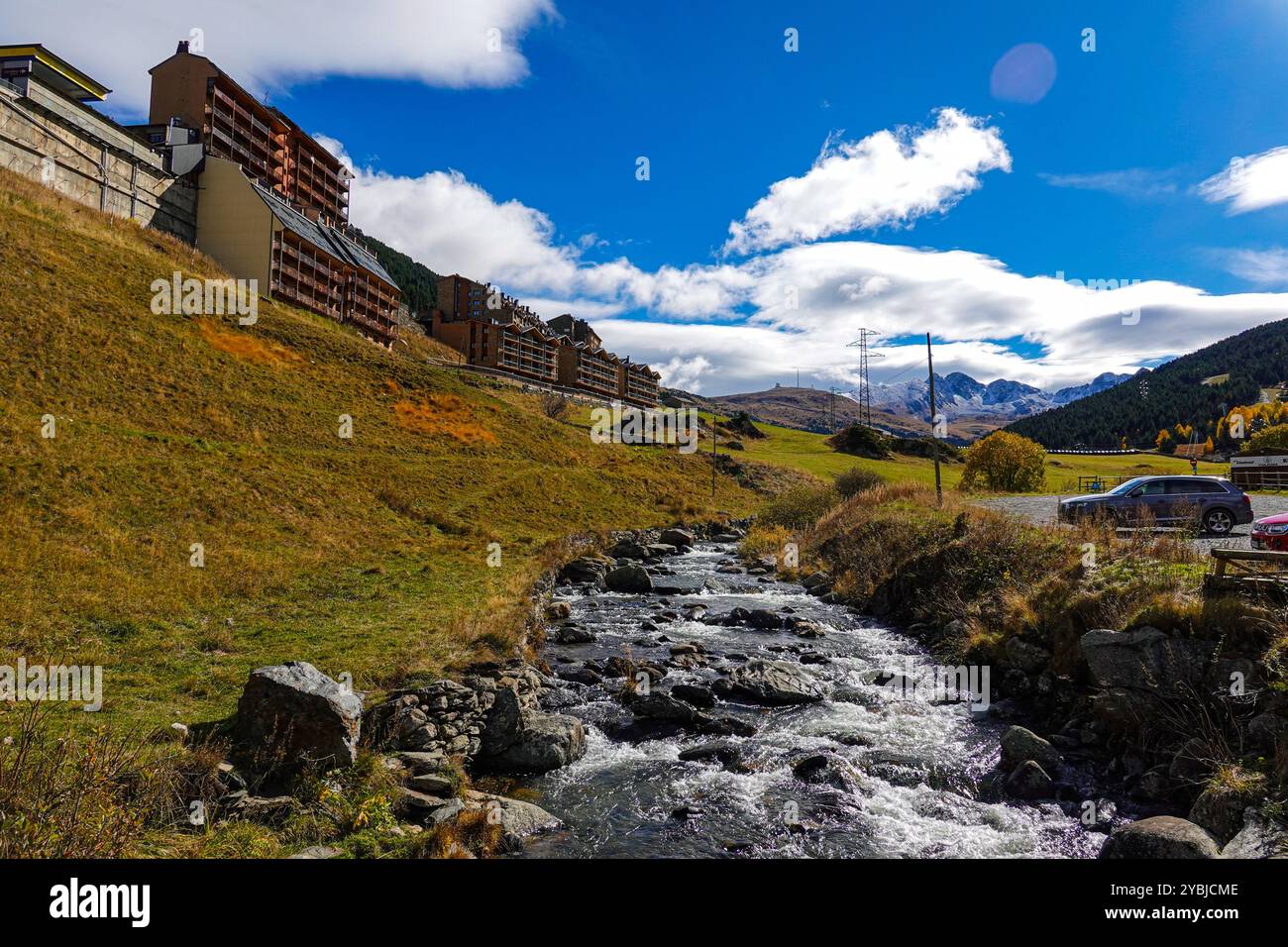 Autunno ad Andorra tra i Pirenei a Les Bordes d'Envalira Foto Stock