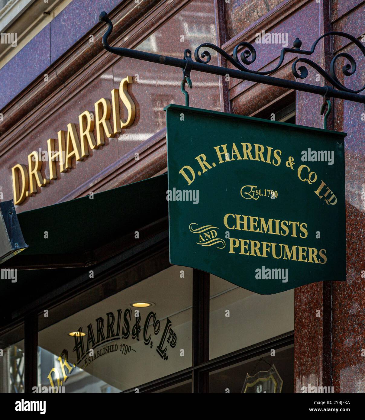 D. R. Harris & Co Farmacia, St James's Street., Londra, Regno Unito Foto Stock