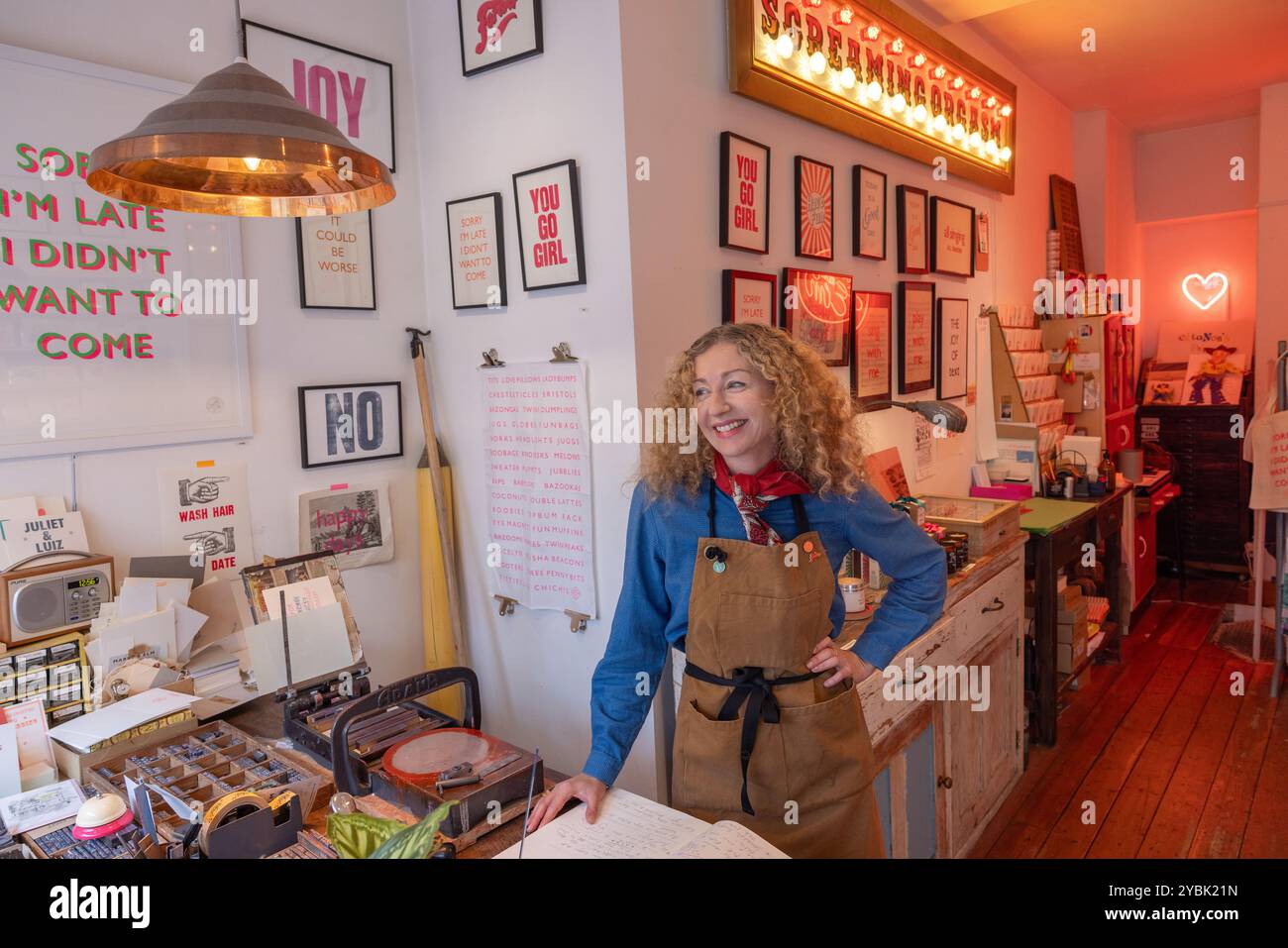 Marby and Elm Letterpress studio di design e negozio all'Exmouth Market London, Regno Unito Foto Stock