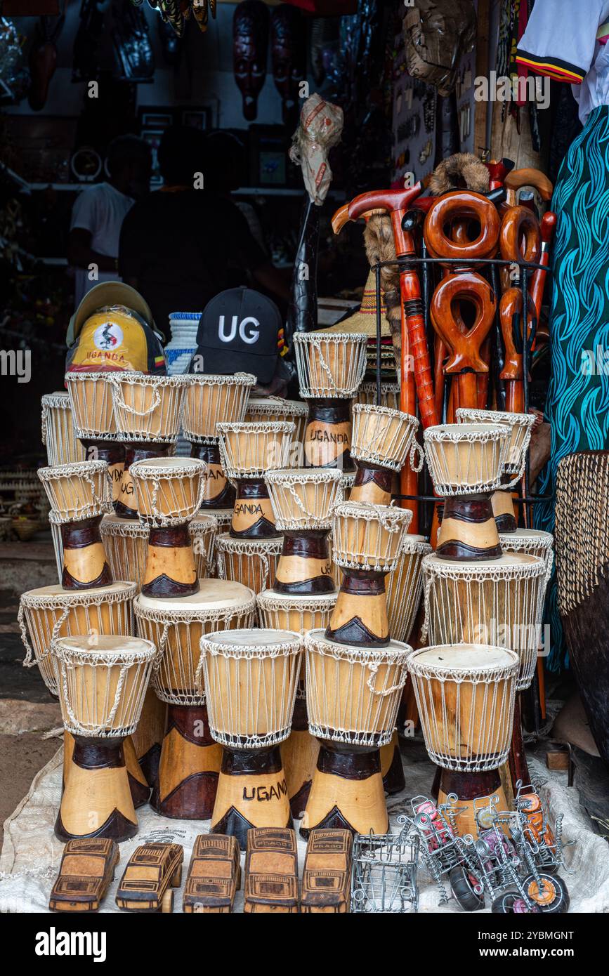 Batteria all'East African ART Village di Kampala, Uganda Foto Stock