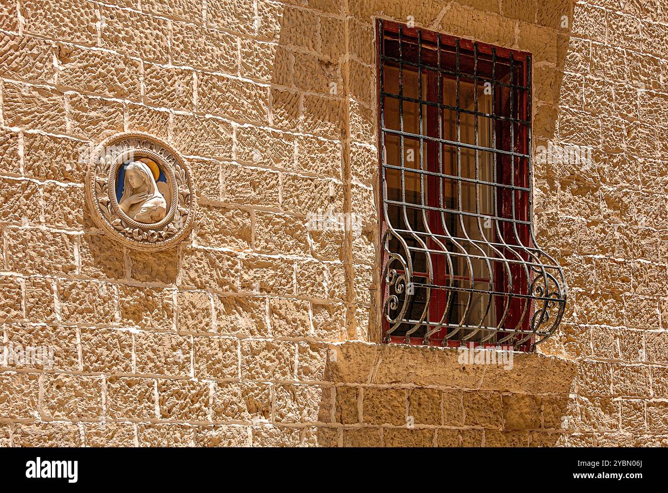 Arcipelago maltese - Isola di Malta - Mdina la facciata di un edificio storico Foto Stock