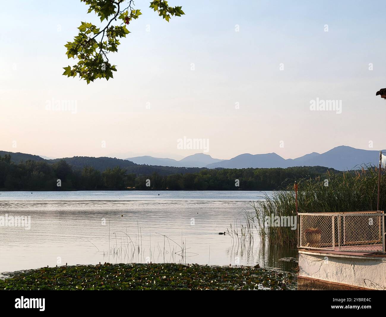Lago di Banyoles - Immagine stock catturata con smartphone