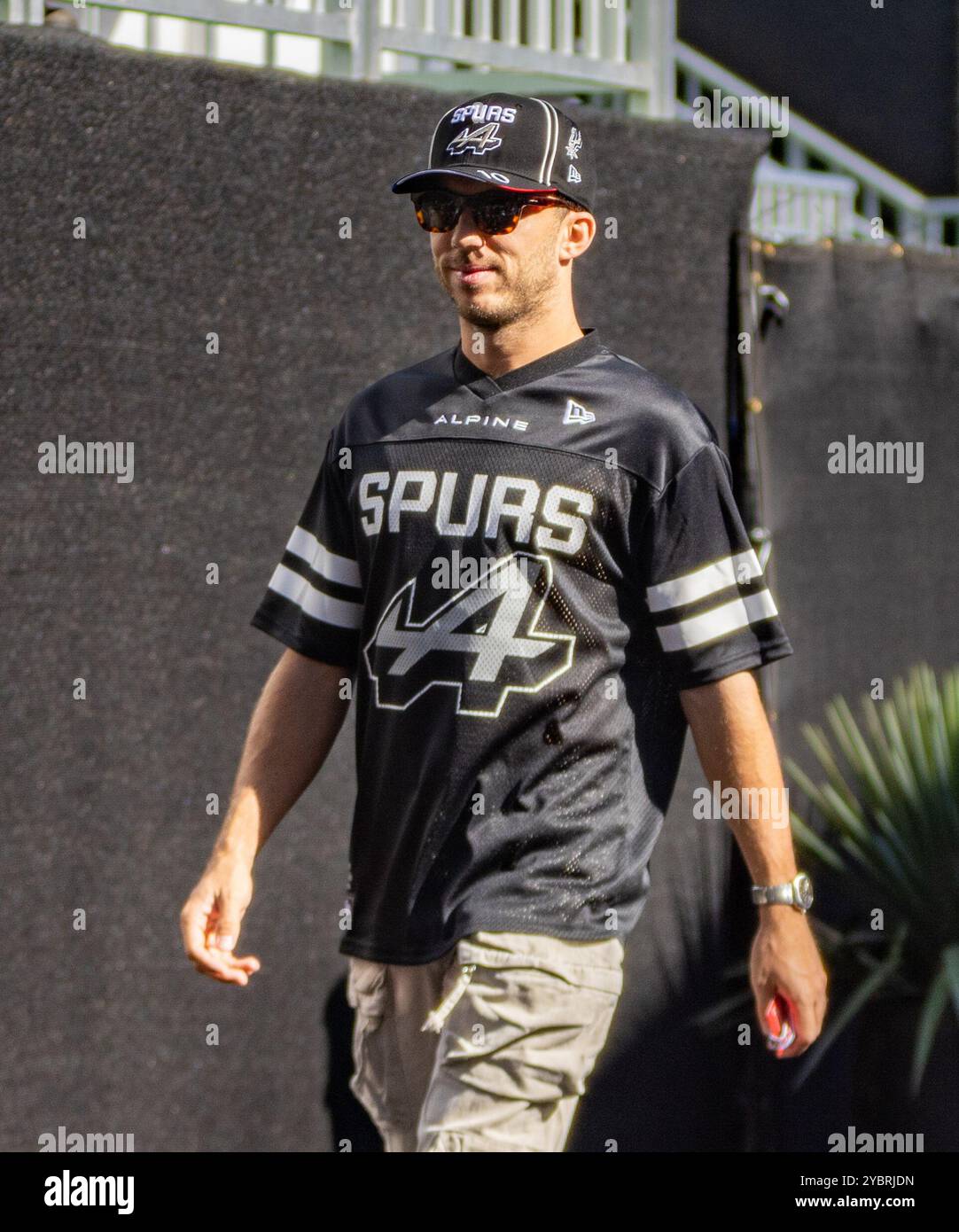 Austin, Texas - 19 ottobre 2024: Pierre Gasly, pilota della #10 BWT Alpine F1, gareggia nel Gran Premio degli Stati Uniti di Formula 1 Pirelli sul circuito delle Americhe di Austin, Texas. Crediti: Nick Paruch / Alamy Live News Foto Stock