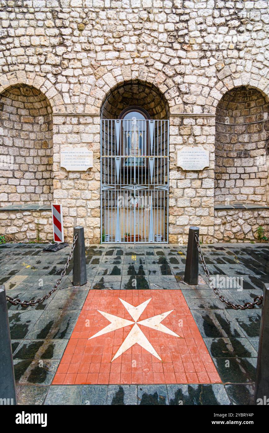 Santuario della città vecchia dedicato alla Madonna del buon aiuto che ha contribuito a proteggere la zona dal colera, Nizza, Provenza-Alpi-Côte d'Azur, Alpi marittime, Francia Foto Stock