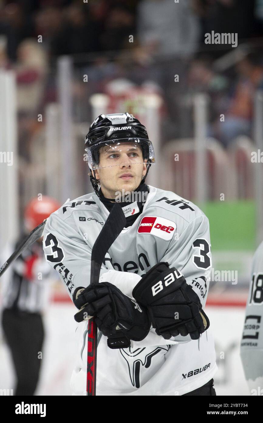 PSD Bank Dome, Duesseldorf, Renania settentrionale-Vestfalia, Tim Wohlgemuth (Koelner Haie, #33), PENNY DEL, Duesseldorfer EG-Koelner Haie il 18/10/2024 presso il Foto Stock