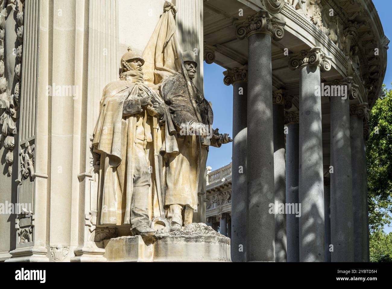 Madrid, Spagna, 12 luglio 2020: Monumento al re Alfonso XII nel Parco del Buen Retiro di Madrid, Europa Foto Stock