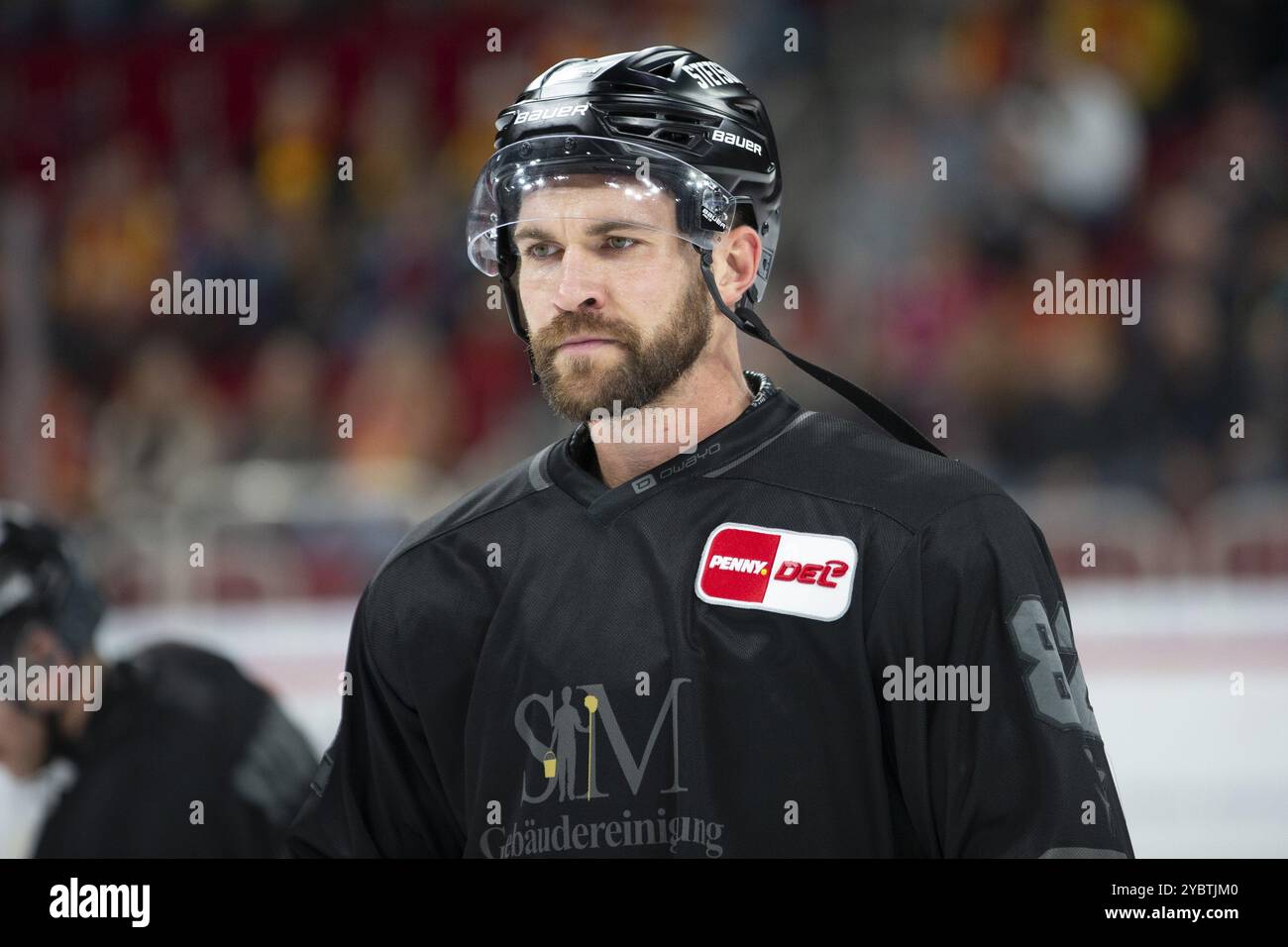 PSD Bank Dome, Duesseldorf, Renania settentrionale-Vestfalia, Alexandre Grenier (Koelner Haie, #82), PENNY DEL, Duesseldorfer EG-Koelner Haie su 18.10.2024 a t Foto Stock