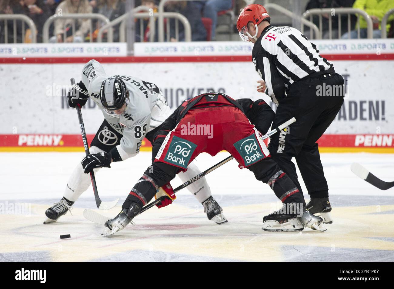 PSD Bank Dome, Duesseldorf, Renania settentrionale-Vestfalia, Gregor Macleod (Koelner Haie, #89), PENNY DEL, Duesseldorfer EG-Koelner Haie su 18.10.2024 presso il Foto Stock