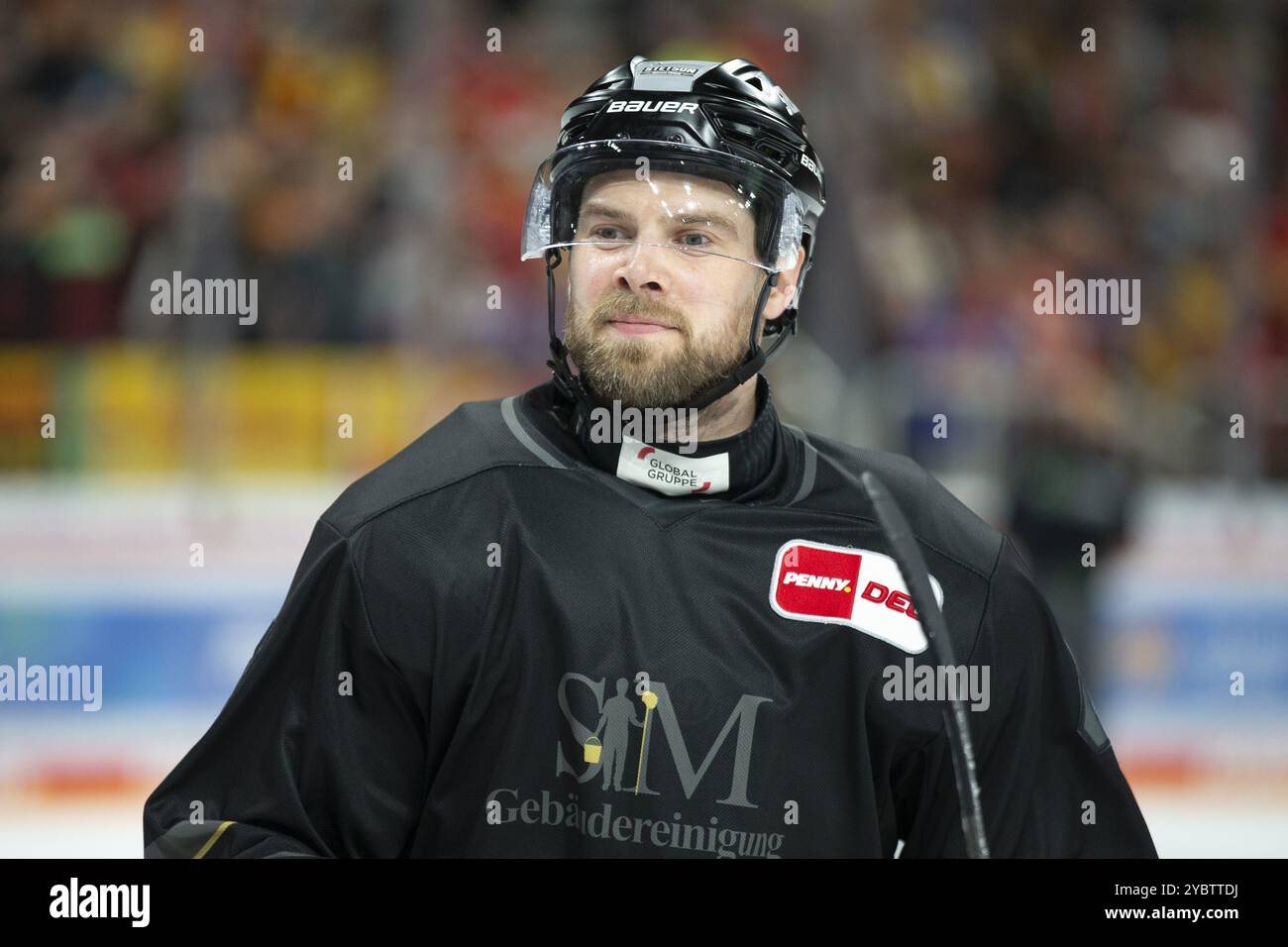 PSD Bank Dome, Duesseldorf, Renania settentrionale-Vestfalia, veli-Matti Vittasmaeki (Koelner Haie, #47), PENNY DEL, Duesseldorfer EG-Koelner Haie su 18.10.2024 Foto Stock
