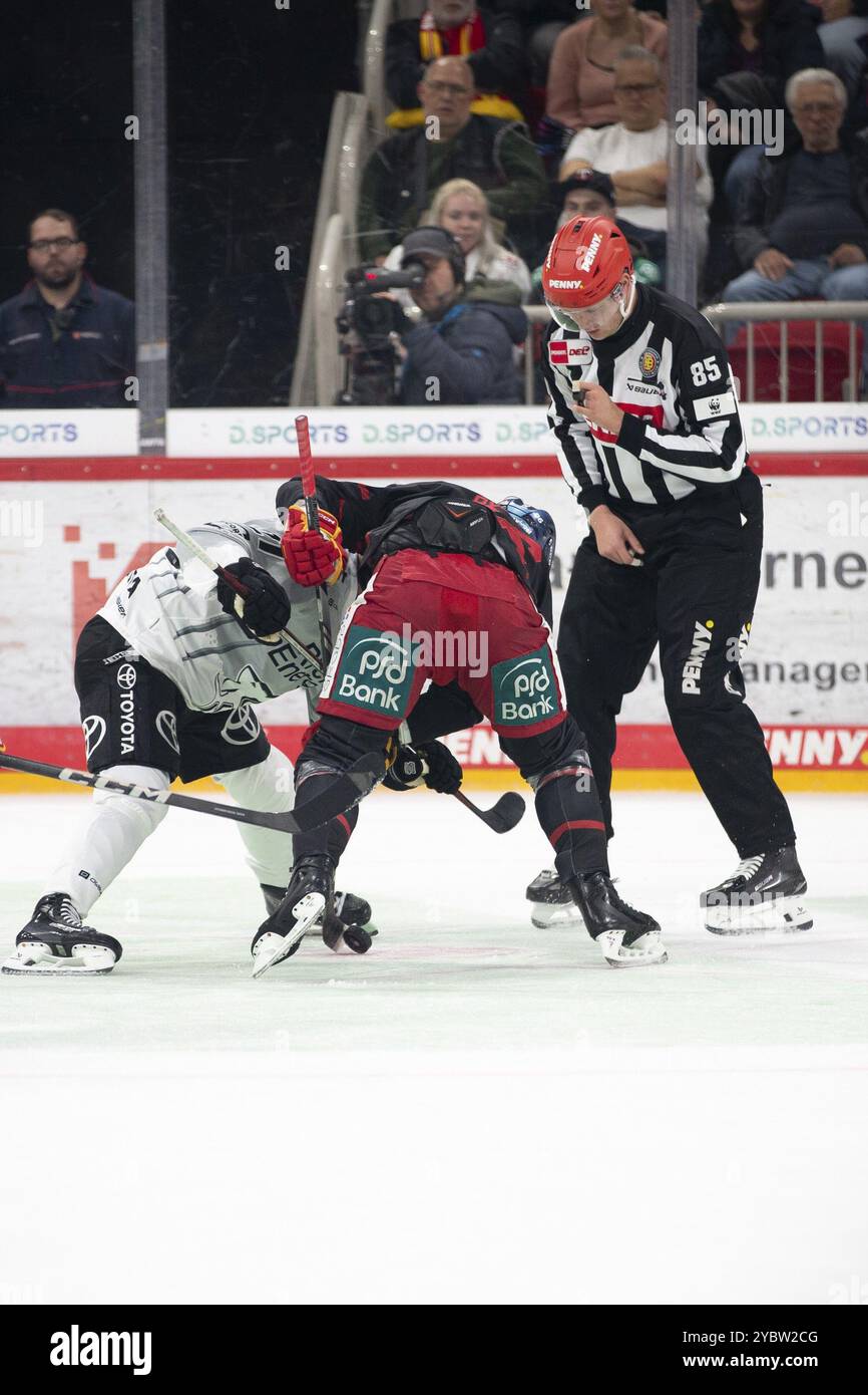 PSD Bank Dome, Duesseldorf, Renania settentrionale-Vestfalia, Kai Juergens (Linesmen, #85), PENNY DEL, Duesseldorfer EG-Koelner Haie il 18/10/2024 al PSD Ba Foto Stock