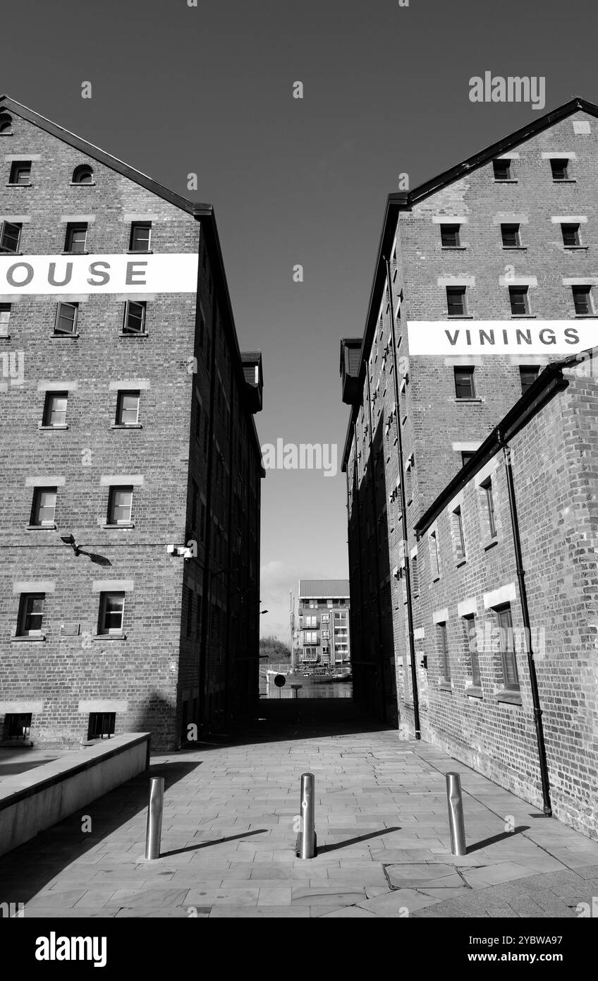 Vinings Warehouse a Gloucester Docks, Gloucestershire, Inghilterra. Costruito nel 1840 per i mercanti di mais di Bristol Charles Vining & Sons Foto Stock