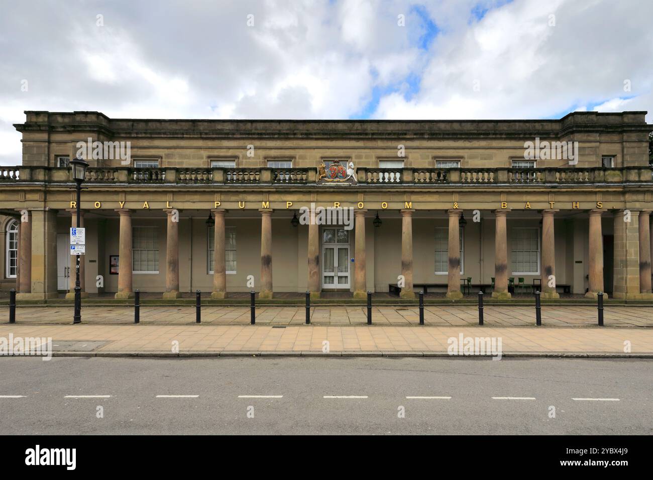 Royal Pump Rooms; Royal Leamington Spa, Warwickshire, Inghilterra, Gran Bretagna, REGNO UNITO Foto Stock