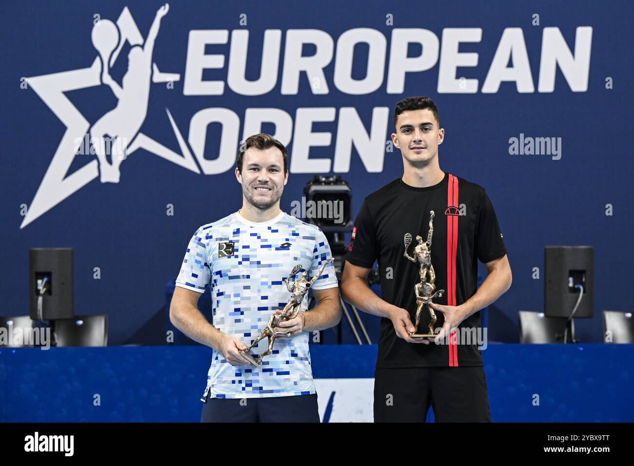 Anversa, Belgio. 20 ottobre 2024. L'austriaco Lucas Miedler e l'austriaco Alexander Erler festeggiano la vittoria di una partita di tennis nella finale del torneo di doppio all'ATP European Open Tennis di Anversa, domenica 20 ottobre 2024. BELGA PHOTO TOM GOYVAERTS credito: Belga News Agency/Alamy Live News Foto Stock