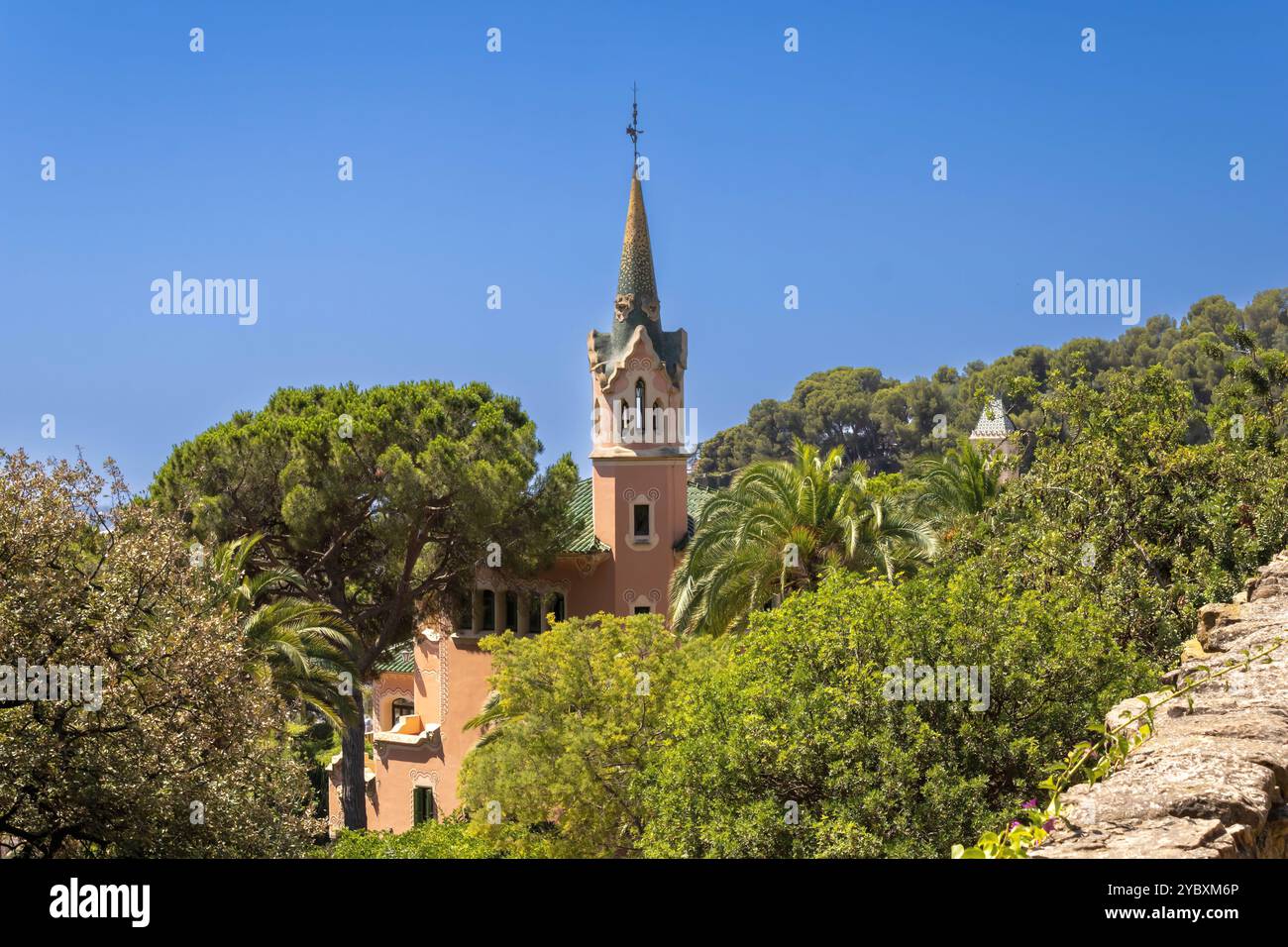 Barcellona, Spagna - 22 luglio 2022: Casa Museo Gaudí nel Parco Güell Foto Stock