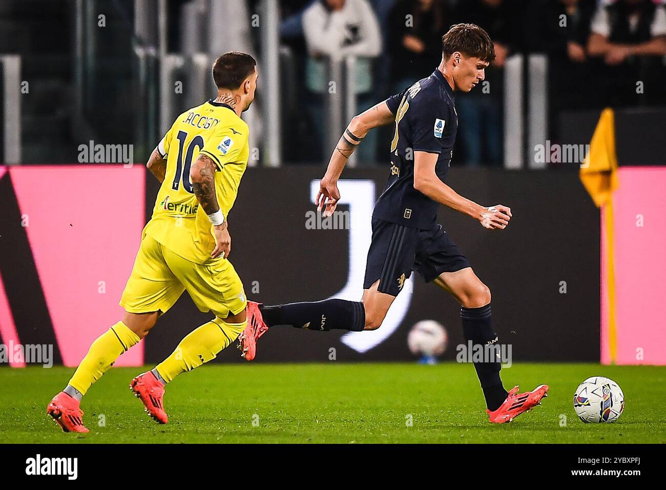 Torino, Italie. 19 ottobre 2024. Nicolo SAVONA della Juventus durante la partita di campionato italiano di serie A tra Juventus FC e SS Lazio il 19 ottobre 2024 allo stadio Allianz di Torino - foto Matthieu Mirville (A Gandolfo)/DPPI Credit: DPPI Media/Alamy Live News Foto Stock