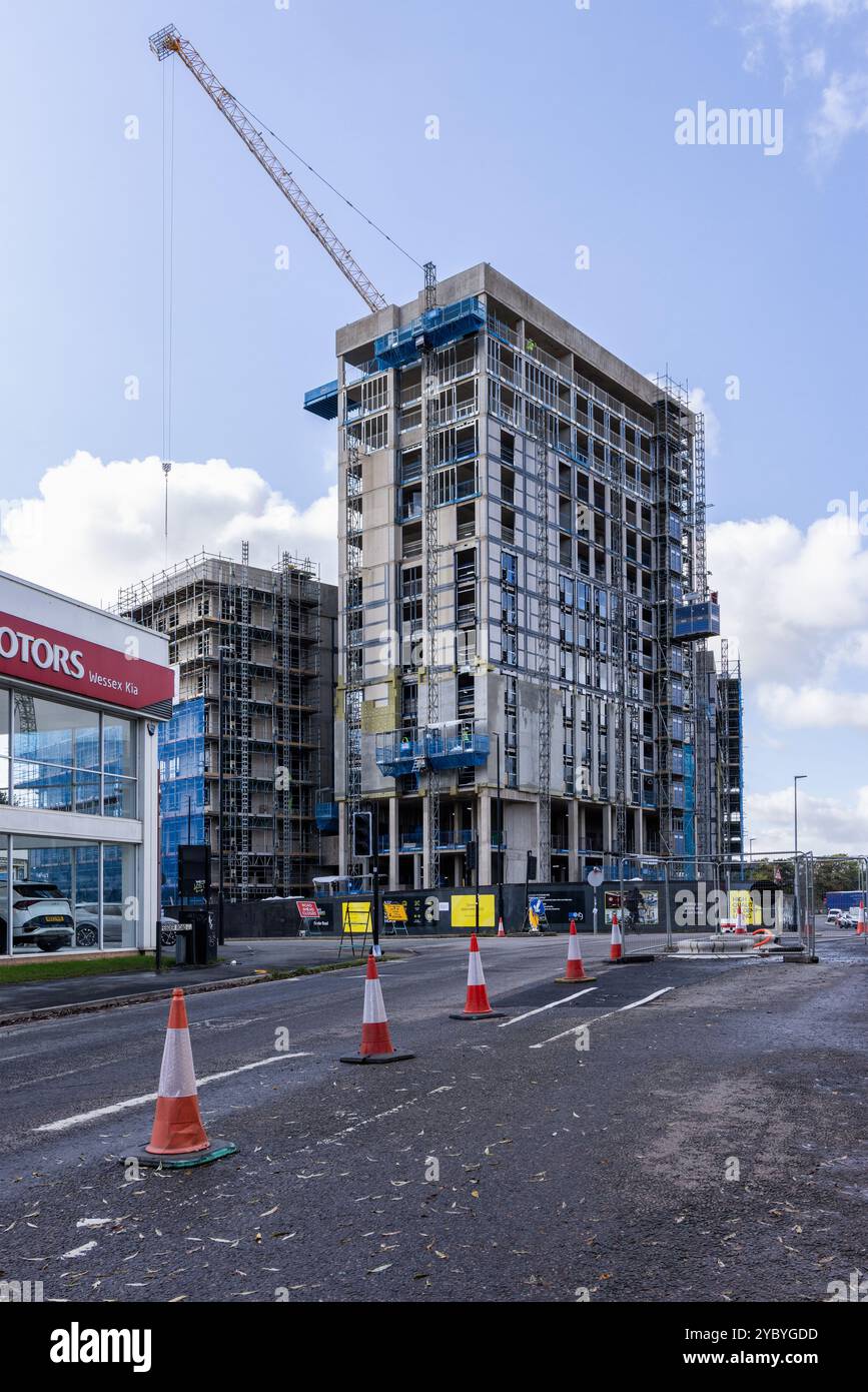 Costruzione di alloggi per studenti per l'Università di Bristol da parte di studenti Unite nel quartiere del Tempio, città di Bristol, Inghilterra, Regno Unito Foto Stock