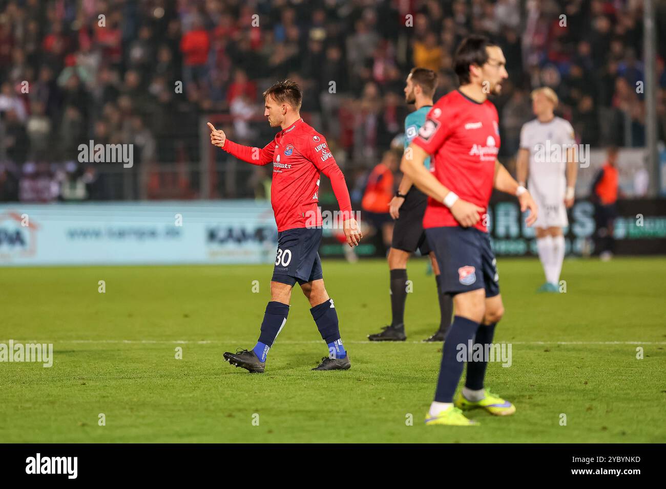 Simon Skarlatidis (SpVgg Unterhaching, 30), SpVgg Unterhaching vs. TSV 1860 Muenchen, Fussball, 3. Liga, 10 anni. Spieltag, Saison 2024/2025, 20.10.2024, REGOLAMENTI DFL VIETANO QUALSIASI USO DI FOTOGRAFIE COME SEQUENZE DI IMMAGINI, foto: Eibner-Pressefoto/Jenni Maul Foto Stock