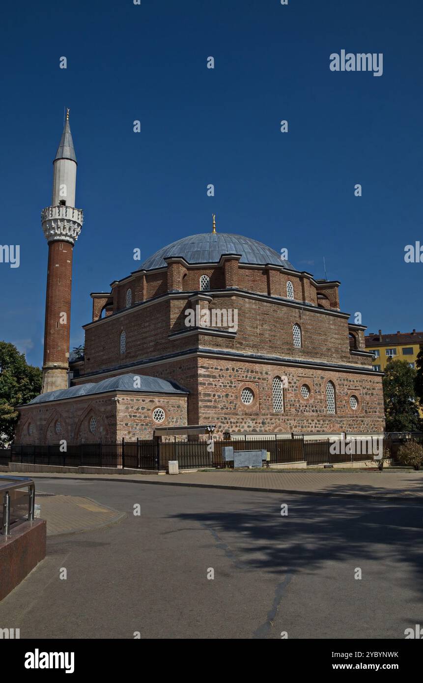 Moschea Banya Bashi, costruita nel 1474, sulla medievale Piazza Banski, nella vecchia Sofia, Bulgaria, Europa Foto Stock