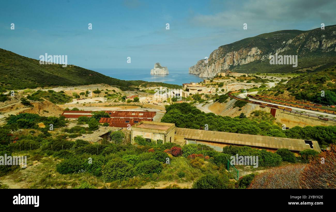 La miniera di Porto Flavia comprende il Parco storico e ambientale Geo-minerario della Sardegna, la costa del Sulcis Iglesiense. Nebida, Porto Flavia, Sardegna, Italia Foto Stock