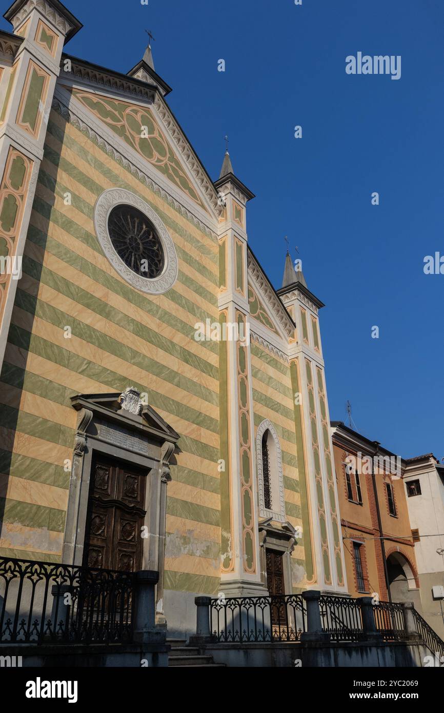 Facciata esterna della chiesa della madre dell'Annunciazione, a Masserano, vicino a biella, Italia. Foto Stock