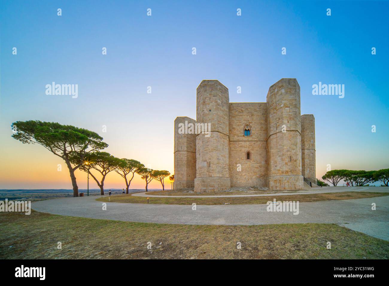 Fortezza di Federico II di Svevia, Castel del Monte, Andria, Murge occidentali, Barletta, Puliglia, Italia Foto Stock