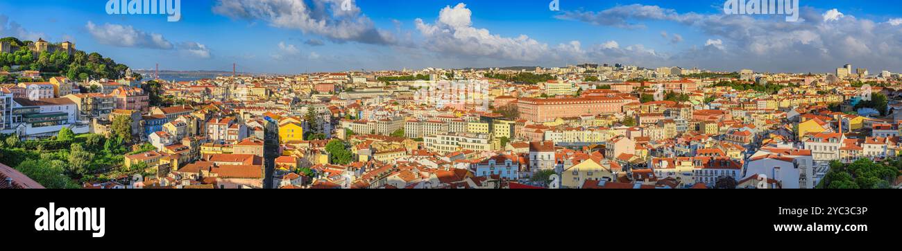 Lisbona portogallo vista aerea panorama dello skyline della città di Lisbona quartiere Baixa Foto Stock