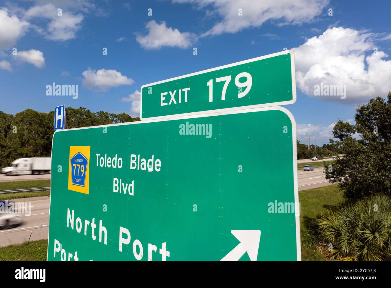 Segui le indicazioni per l'uscita della superstrada sull'interstate Road in Florida, Stati Uniti. Raccordo autostradale i-75 che porta a North Port e Port Charlotte. Foto Stock