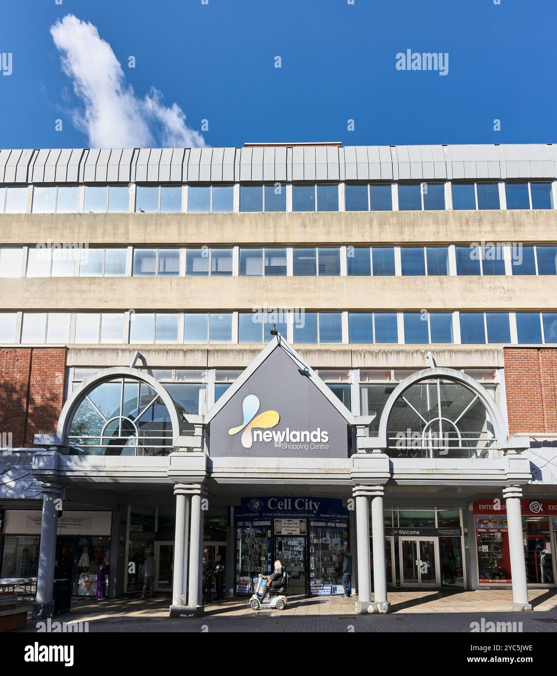 Centro commerciale Newlands in Gold Street, Kettering, Inghilterra. Foto Stock