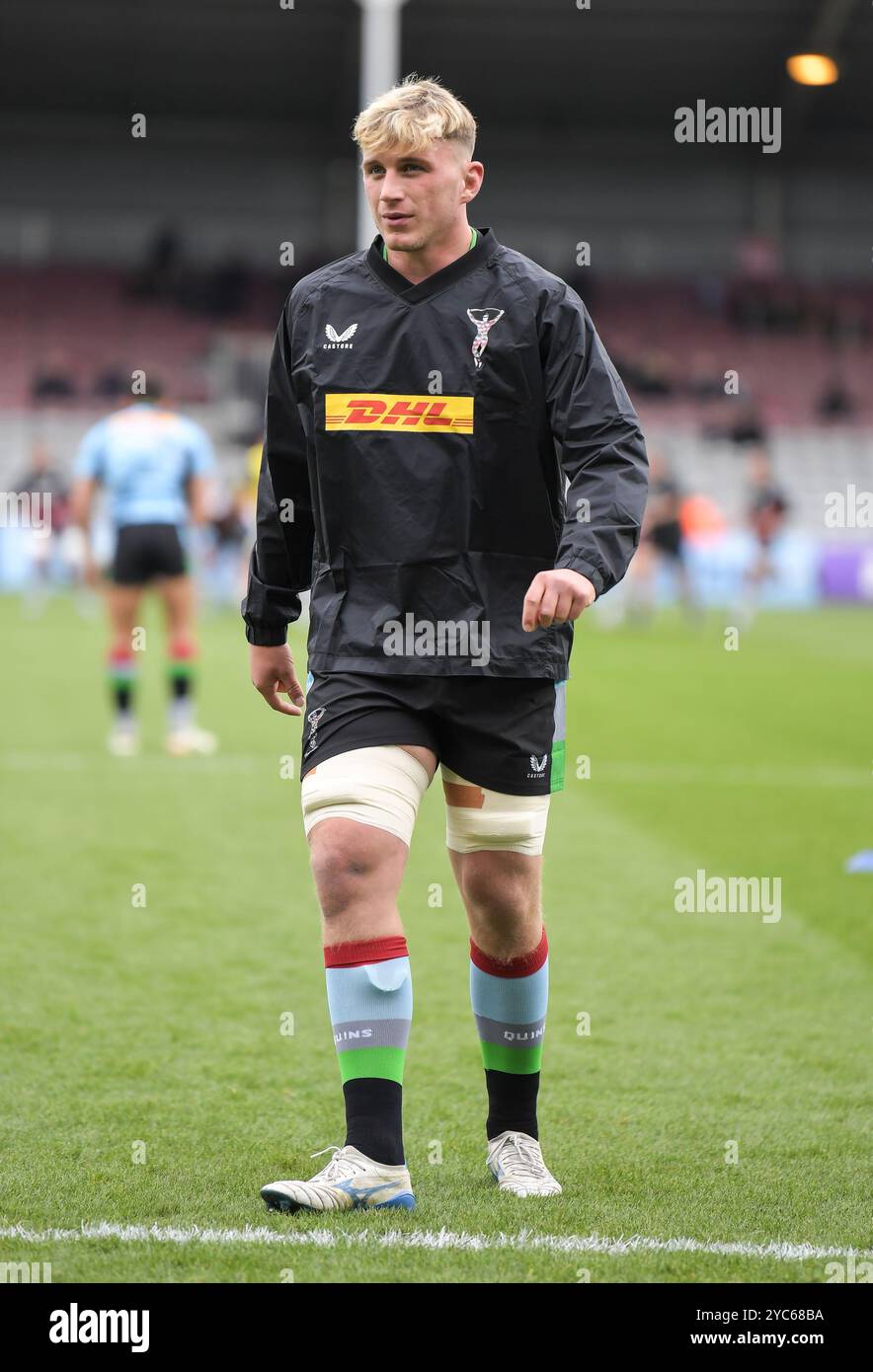 Jack Kenningham di Harlequins si scalda prima di Harlequins contro Saracens, Gallagher Premiership Round 4 Derby Weekend Match, The Stoop, Twickenham, Lon Foto Stock