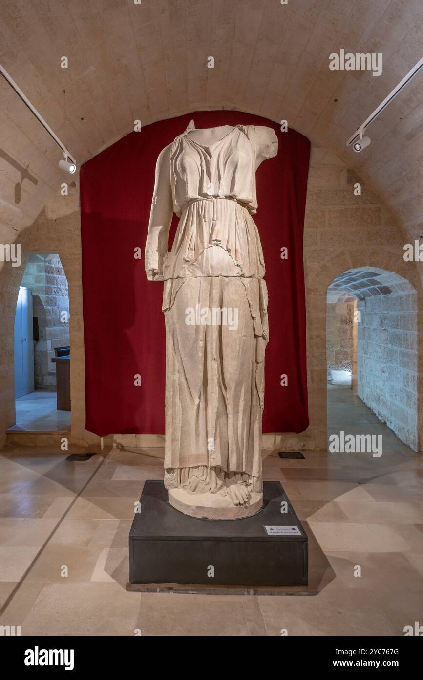 Statua di Atena, IV secolo a.C., Museo Archeologico, Castello Aragonese, Castro, Lecce, Salento, Puglia, Italia Foto Stock
