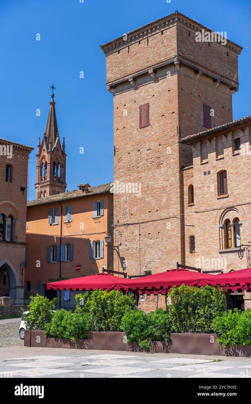 Torre del carcere, fabbrica di aceto, Castelvetro di Modena, Modena, Emilia-Romagna, Italia Foto Stock